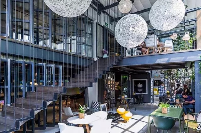 對(duì)這屆年輕人來說，“生活”在辦公空間，才是向往的生活